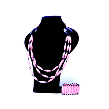 Lade das Bild in den Galerie-Viewer, Tohra Pink Bead Necklace Set
