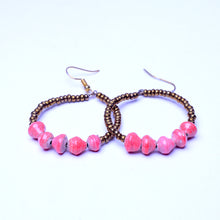 Lade das Bild in den Galerie-Viewer, Sonya Beaded Earrings
